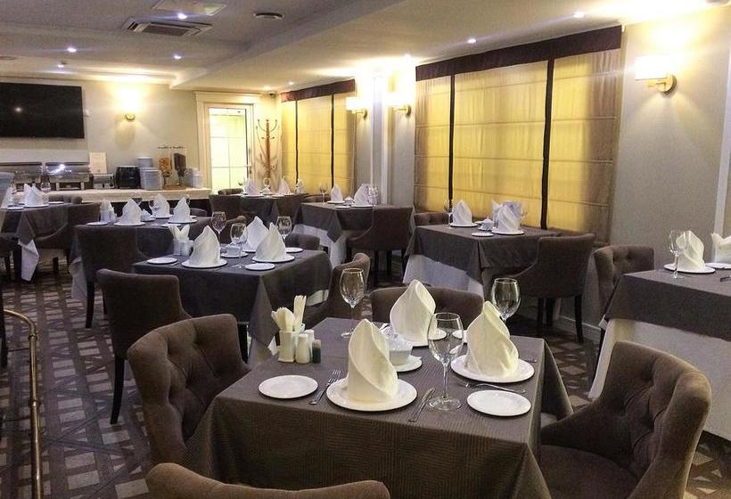 Hotel Starosadskiy 8