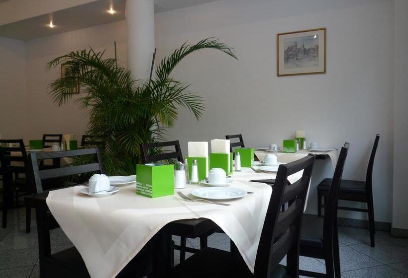 Hotel Pflieger Nebengebäude 11