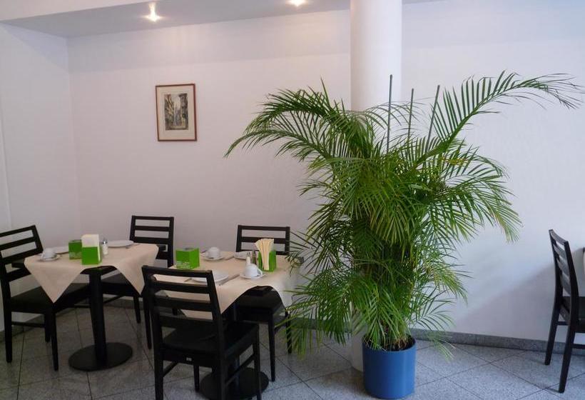 Hotel Pflieger Nebengebäude 12