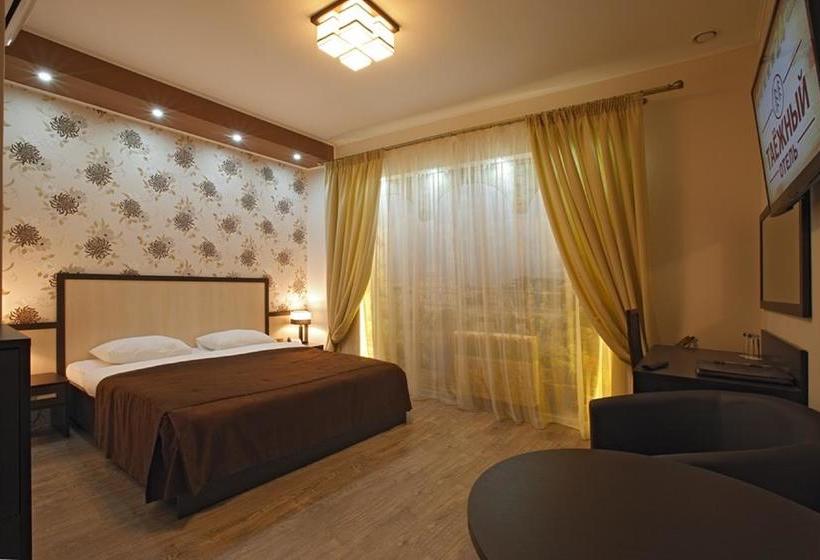 Hotel Tayozhny 8