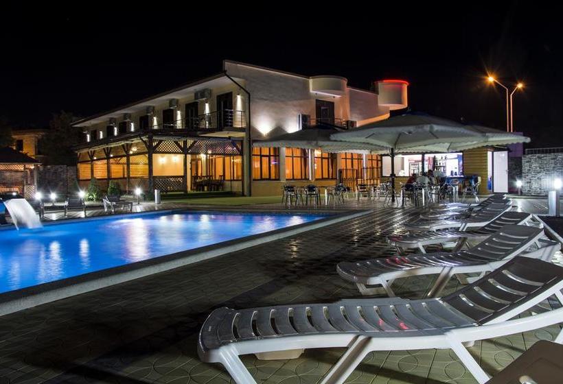 Hotel Grand Paradise 9