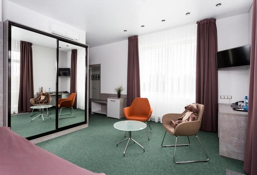 Boutique Hotel Paradoks 18