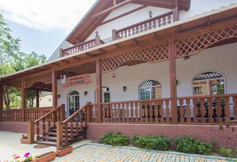 Hotel Sery Kot Gelendzhik