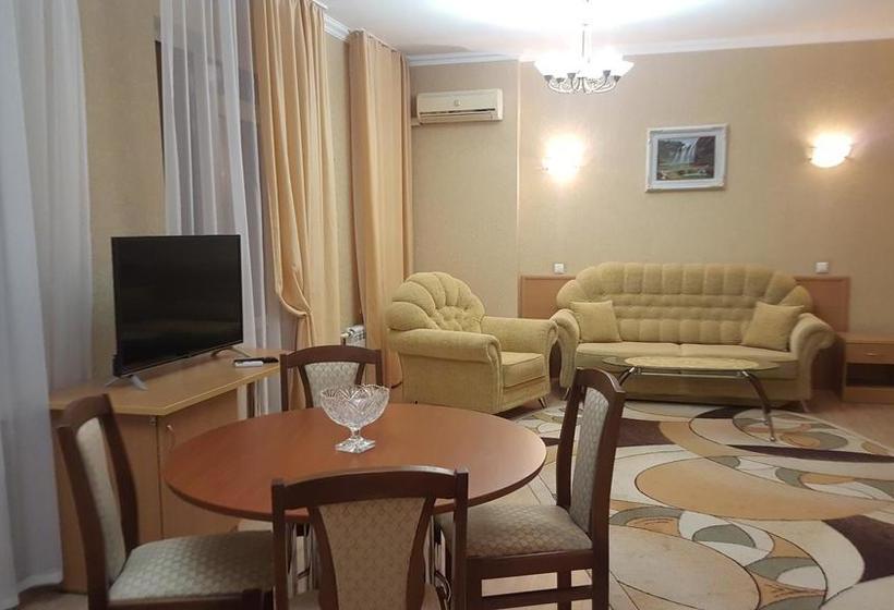 Hotel Polina 10