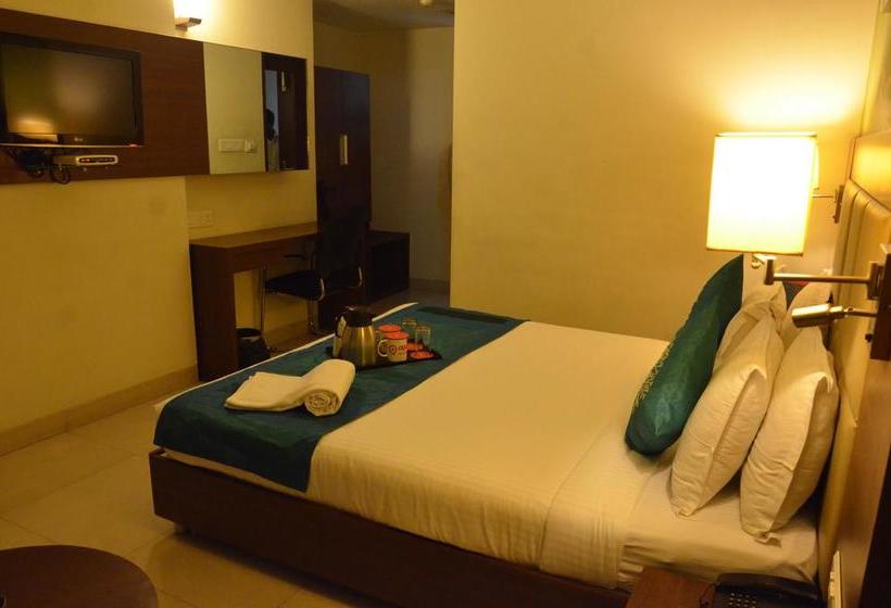 Hotel OYO Rooms Kutchery Road 8