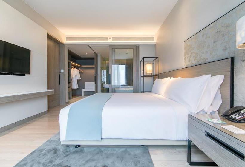 Holiday Inn Hotel & Suites Rayong City Centre 16