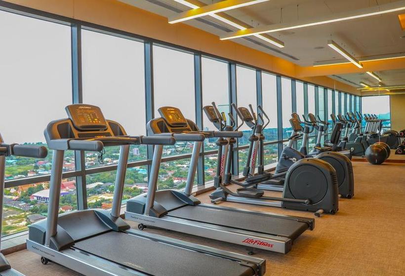 Holiday Inn Hotel & Suites Rayong City Centre 5