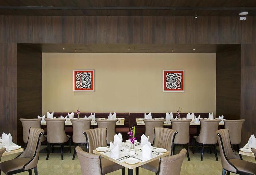 Hotel Golden Tulip Suites Gurgaon 2