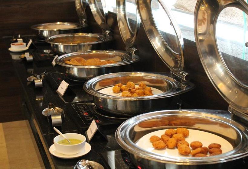 Hotel Golden Tulip Suites Gurgaon 4