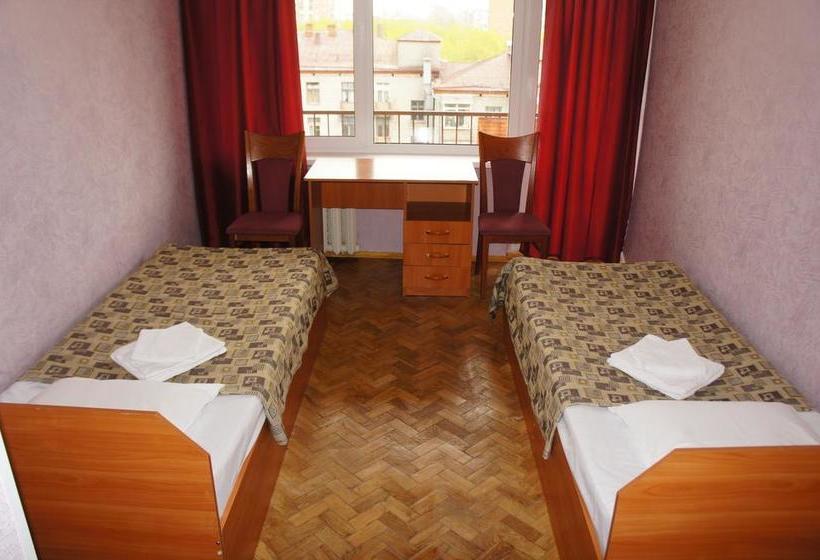 Ramin Economy Hotel 5