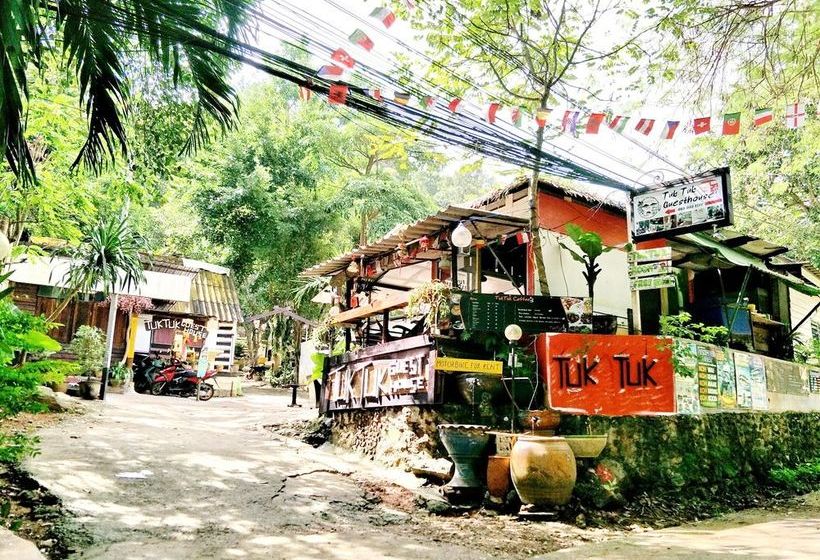 Hotel Tuk Tuk Guesthouse 1