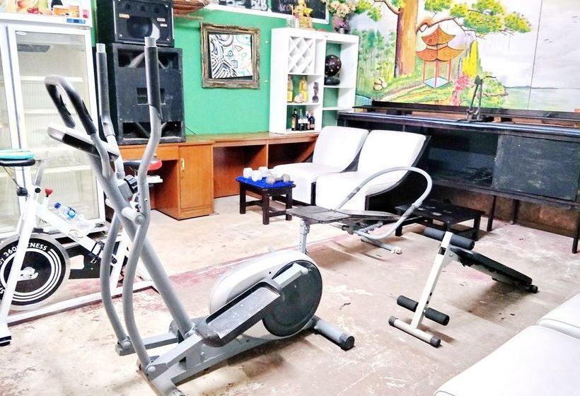 Hotel Tuk Tuk Guesthouse 8