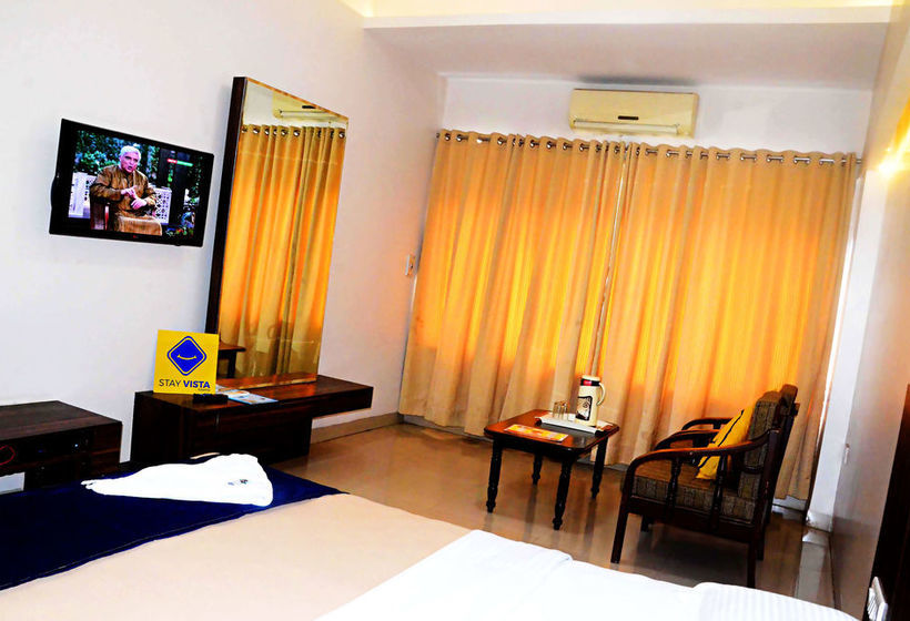 Hotel Vista Rooms At M.p Law College 3