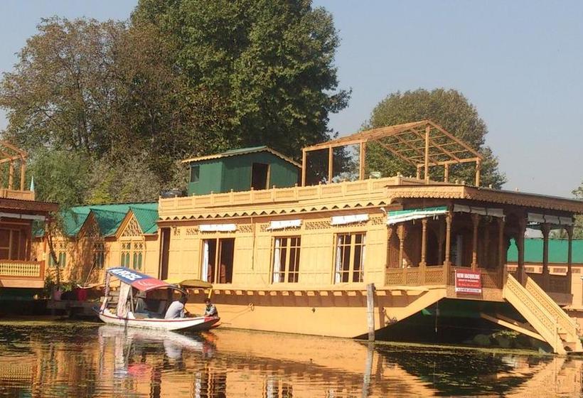 Hotel New Jacquline Heritage Houseboats 14