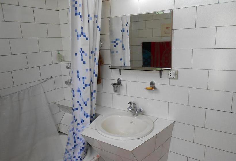 Hotel New Jacquline Heritage Houseboats 17