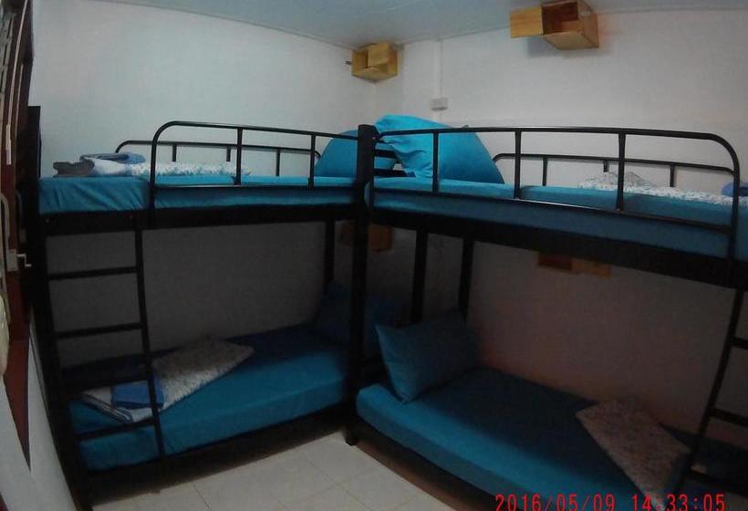 Hostel Culture Club Backpackers 13