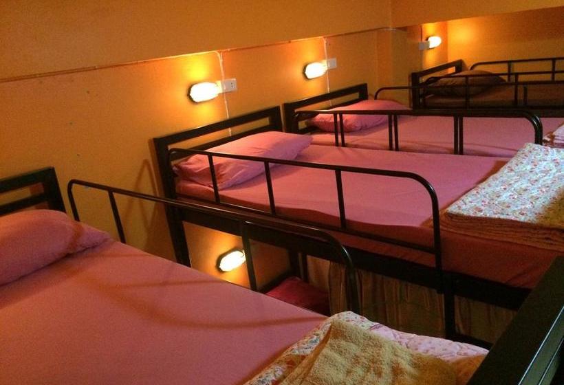 Hostel Culture Club Backpackers 20