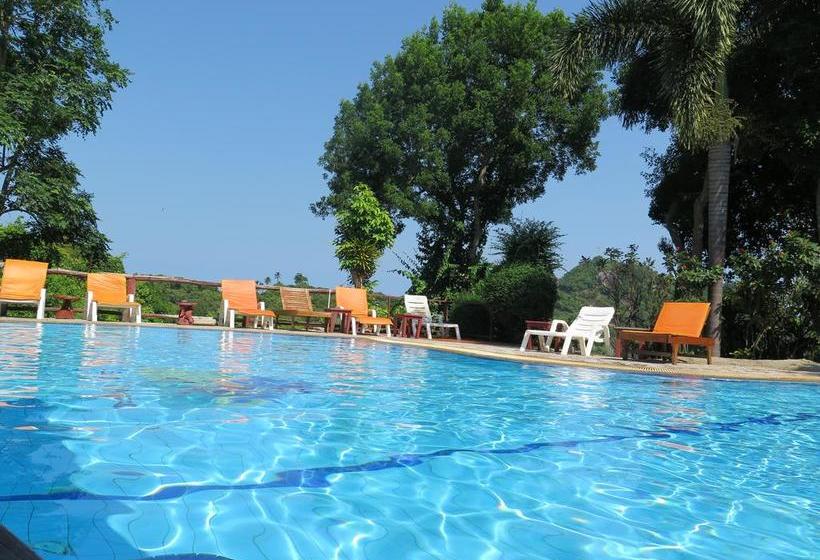 Hostel Culture Club Backpackers 3