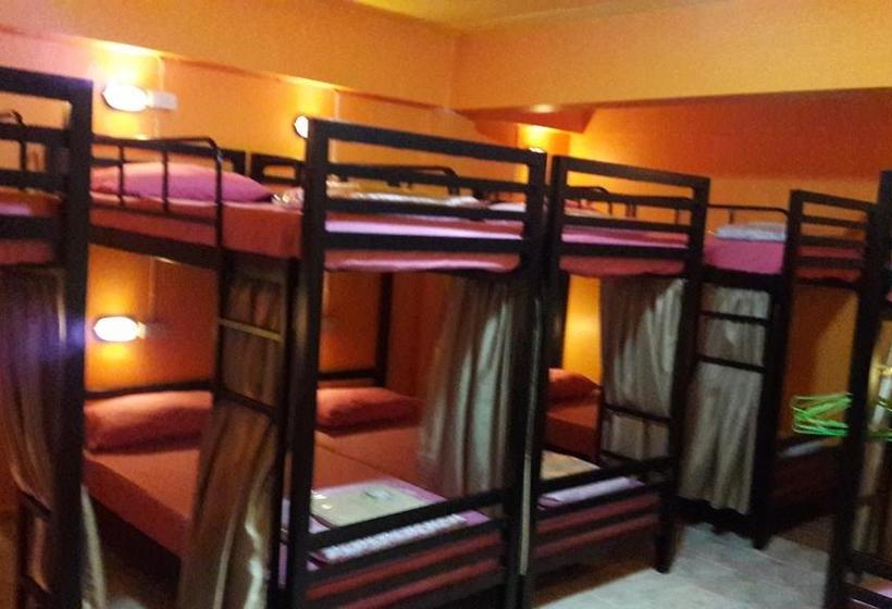 Hostel Culture Club Backpackers 6