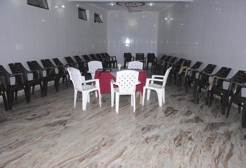 Hotel Raj Paradise 5