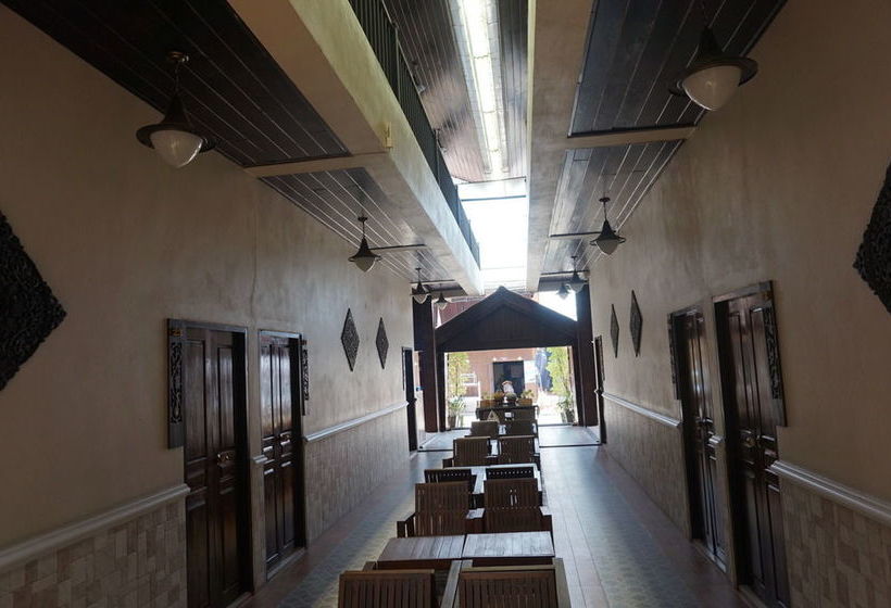 Hotel Wongsaisiri Srichiangkhan 19