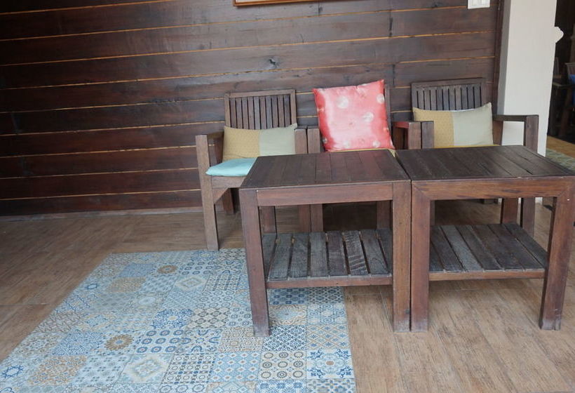 Hotel Wongsaisiri Srichiangkhan 4