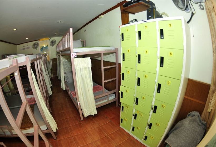 Hostel Blue Diamond Dorm Room 3