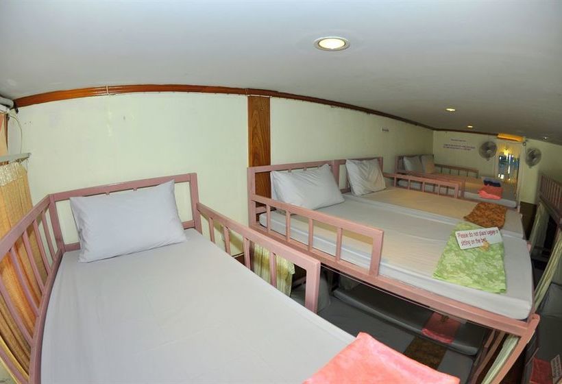 Hostel Blue Diamond Dorm Room 5