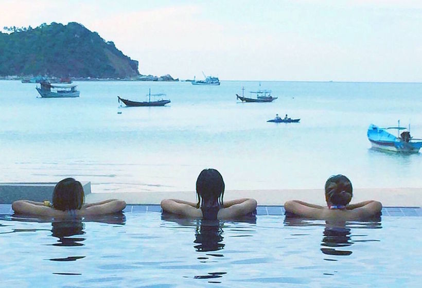 Hôtel Limelight Village 12