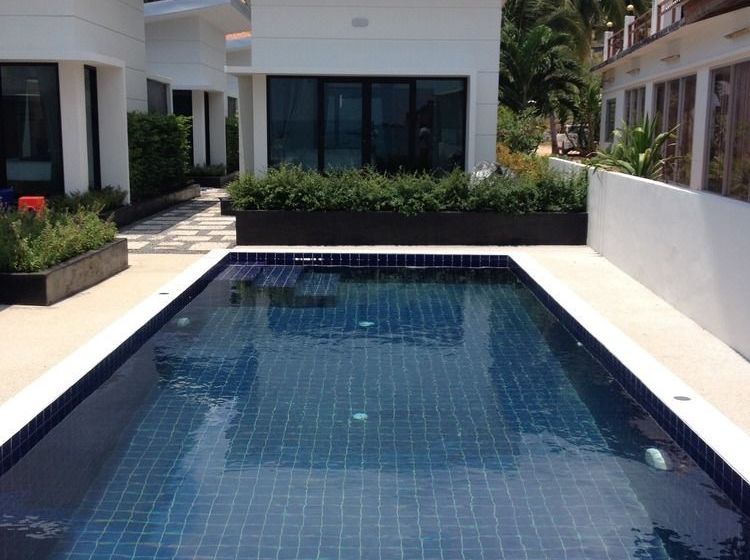 Hôtel Limelight Village 18