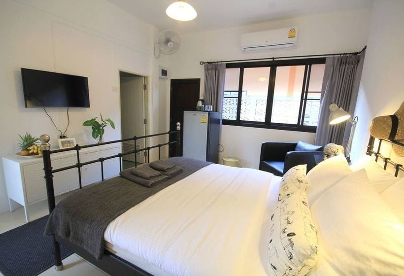 Hotel Seascape Resort Baan Krood 8