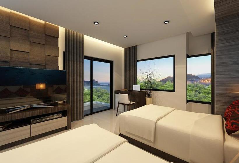 Hotel The Marina Phuket 6