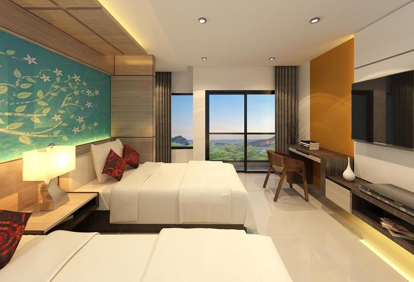 Hotel The Marina Phuket 8