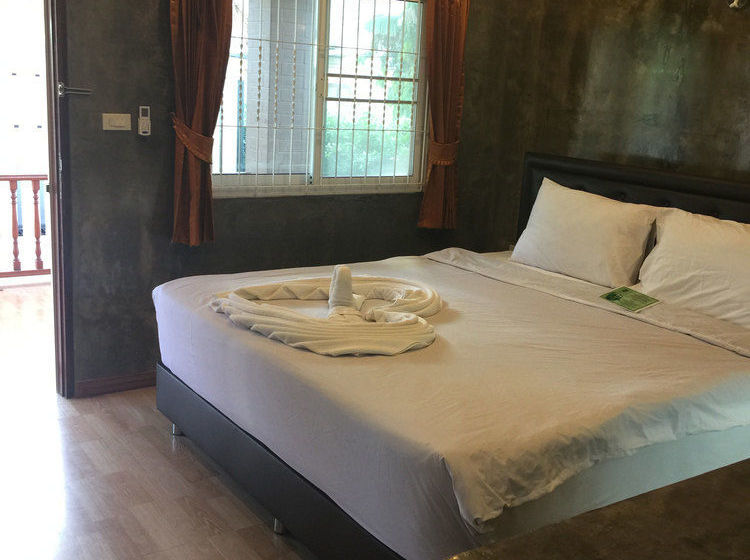 Hotel The White Elephant Resort 16