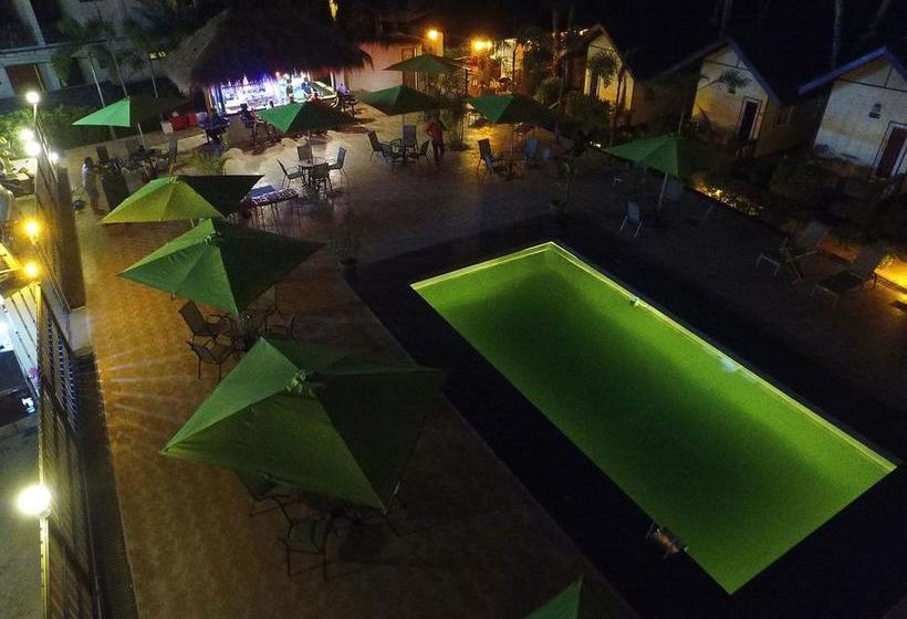 Hotel The White Elephant Resort 4