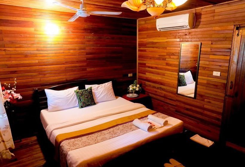 Hotel The Lion Resort 15