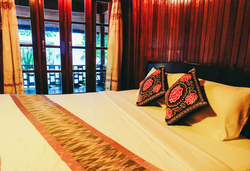 Hotel The Lion Resort 3