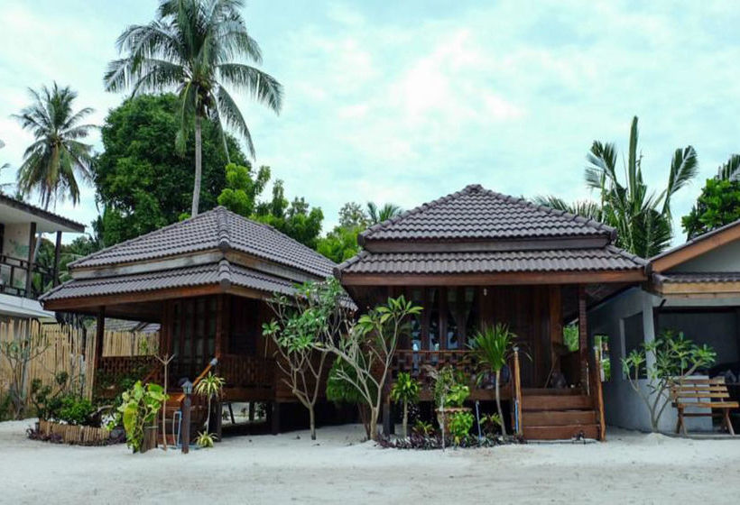 Hotel The Lion Resort 4