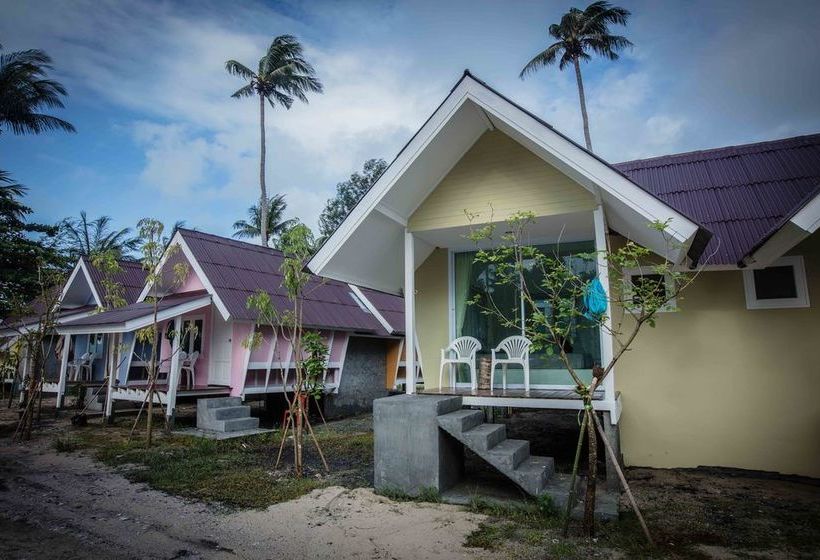 Hotel The Pier Koh Phangan 6