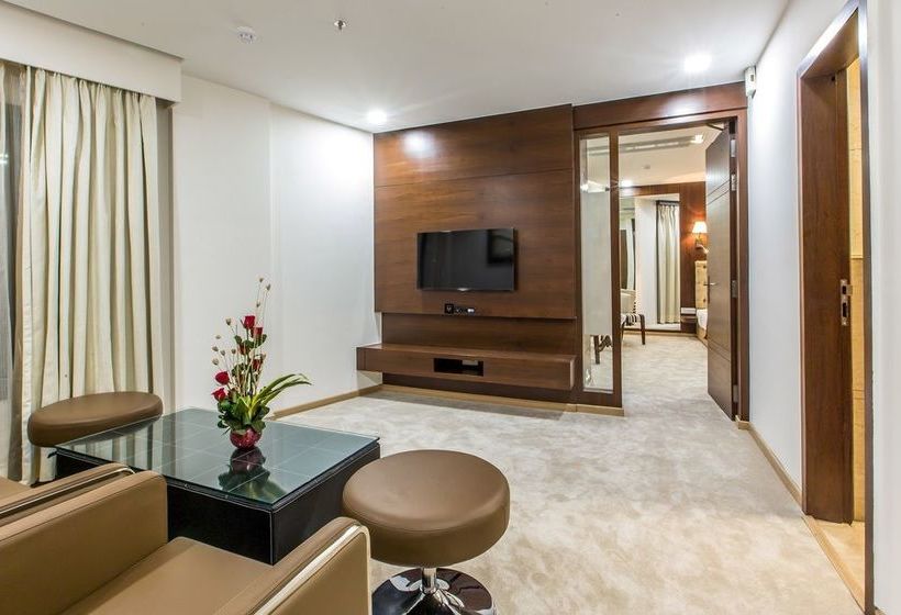 Hotel Clarks Inn Suites Gwalior 14