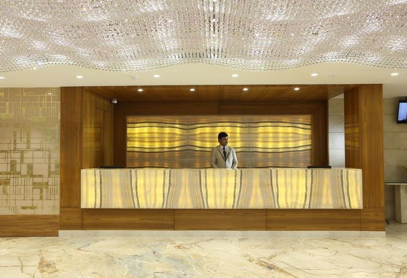 Hotel Clarks Inn Suites Gwalior 2