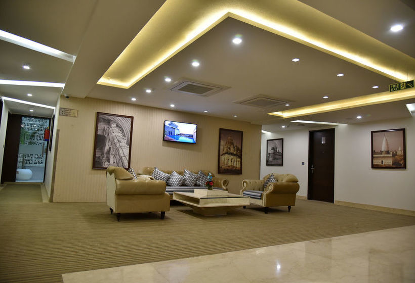 Hotel Clarks Inn Suites Gwalior 3