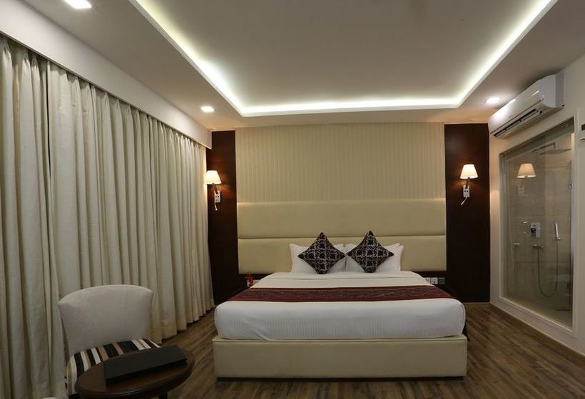 Hotel Clarks Inn Suites Gwalior 8