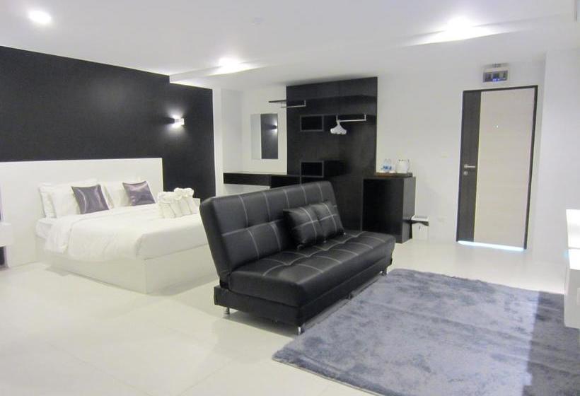 Hotel The Luna Compass 17