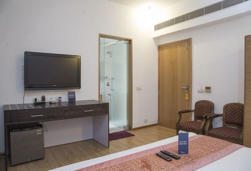 Fabhotel Raj Darbar Iffco 11