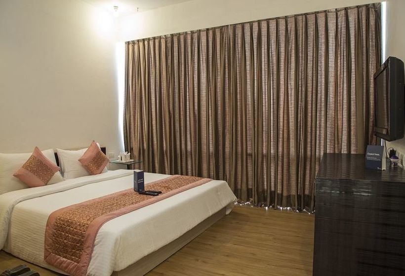 Fabhotel Raj Darbar Iffco 13