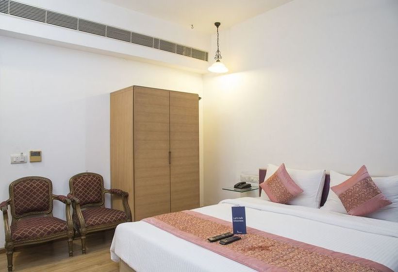 Fabhotel Raj Darbar Iffco 14