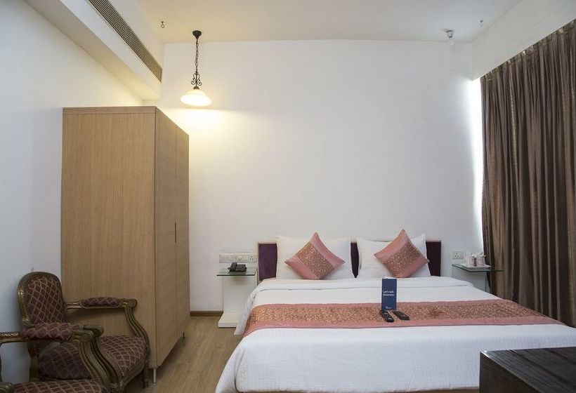 Fabhotel Raj Darbar Iffco 19