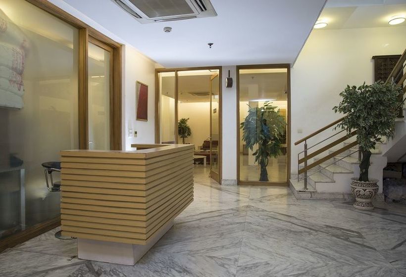 Fabhotel Raj Darbar Iffco 2