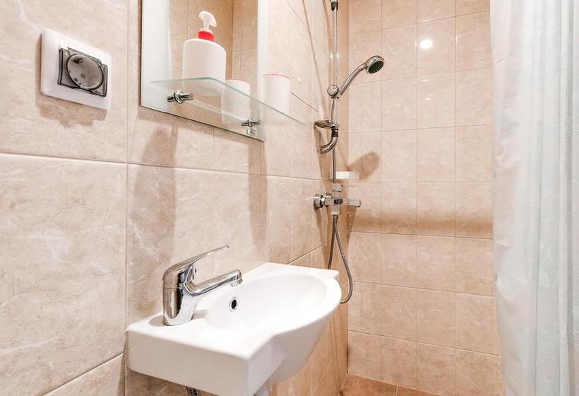 Rotas On Tambovskaya 45 18